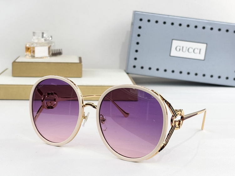 Gucci Sunglasses GUS00024-5