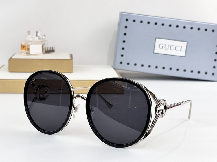 Gucci Sunglasses GUS00024-6