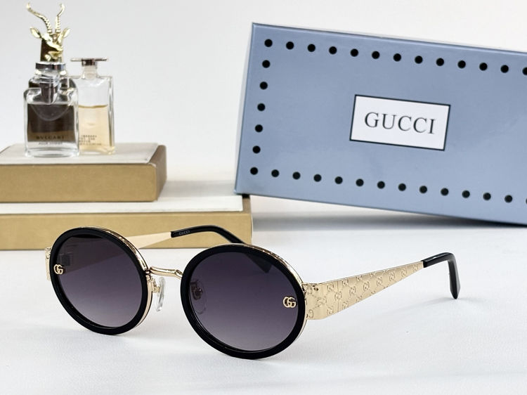 Gucci Sunglasses GUS00025-5