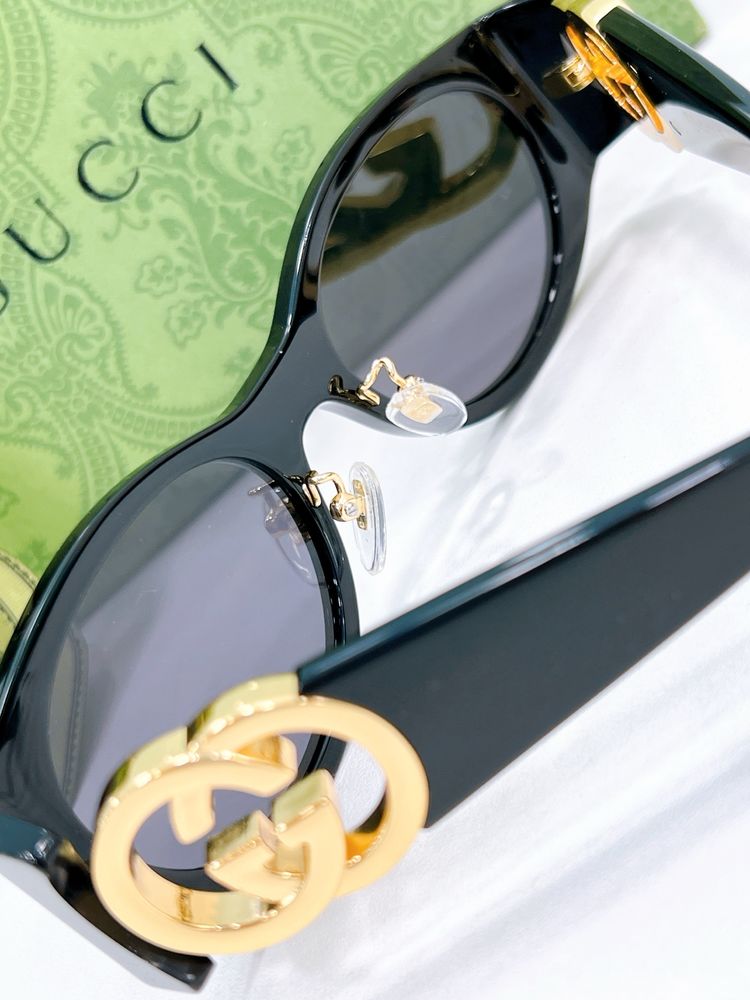 Gucci Sunglasses GUS00030-1