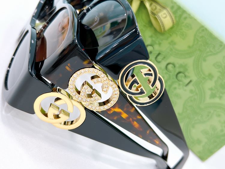 Gucci Sunglasses GUS00030-1