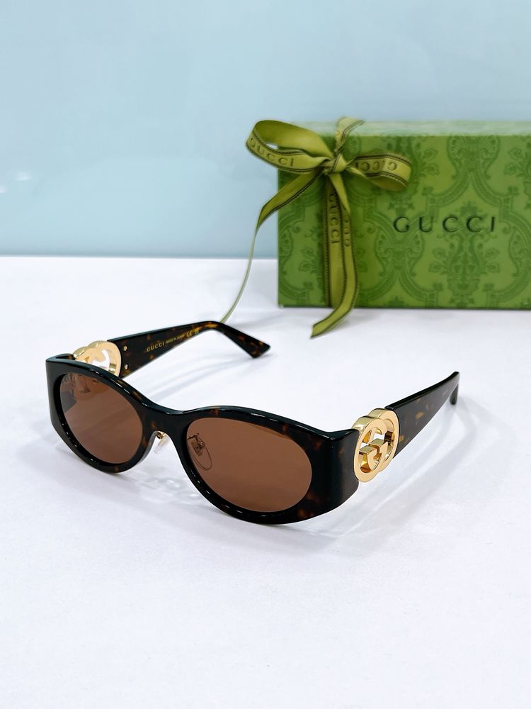 Gucci Sunglasses GUS00030-4