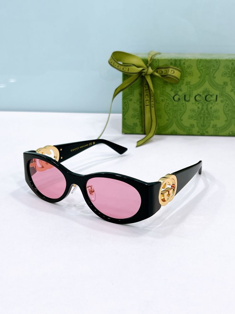 Gucci Sunglasses GUS00030-5