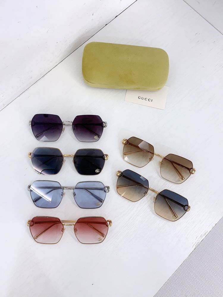 Gucci Sunglasses GUS00031-1