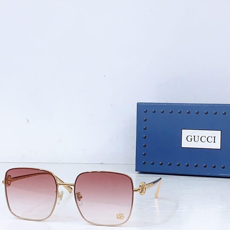 Gucci Sunglasses GUS00032-2