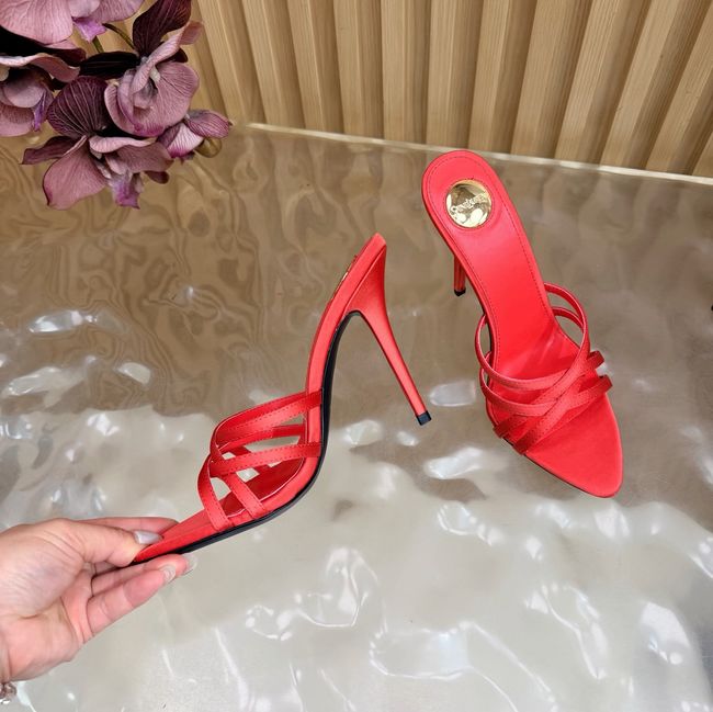 Saint Laurent in satin crepe and rhinestones Heel 9CM 69002-3 Saint Laurent in satin crepe and rhinestones Heel 9CM 69002-3