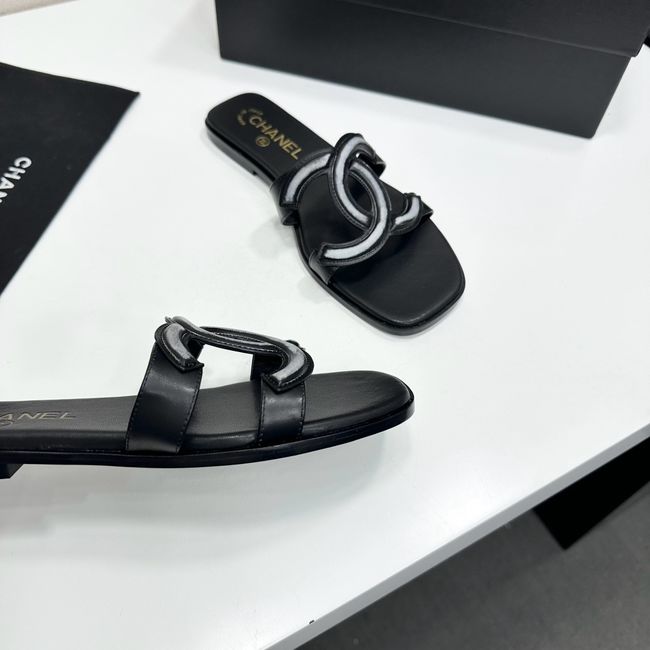 Chanel Slide 69010-1