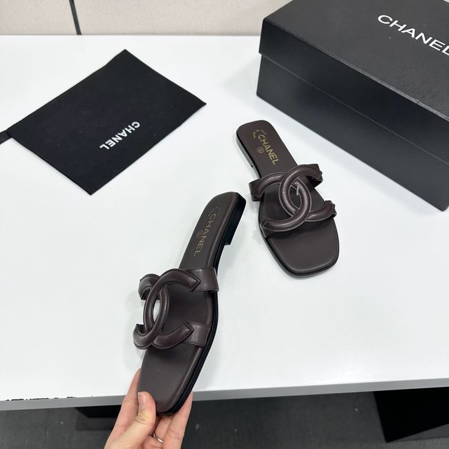 Chanel Slide 69010-3