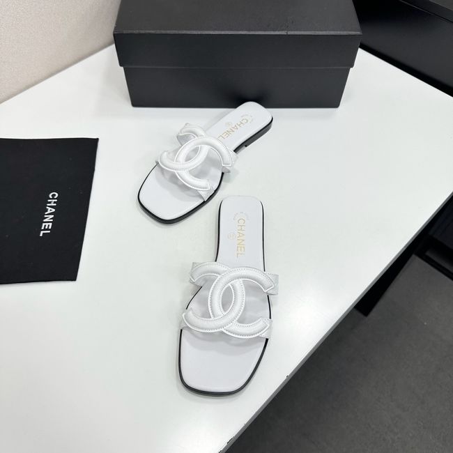 Chanel Slide 69010-4