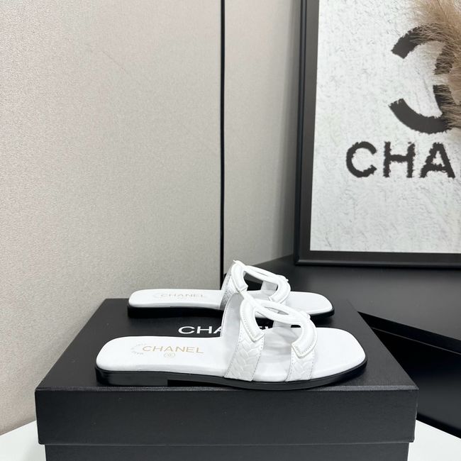 Chanel Slide 69010-4
