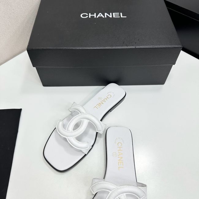 Chanel Slide 69010-4