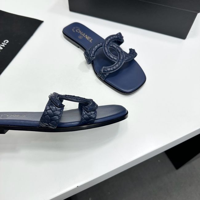 Chanel Slide 69010-5