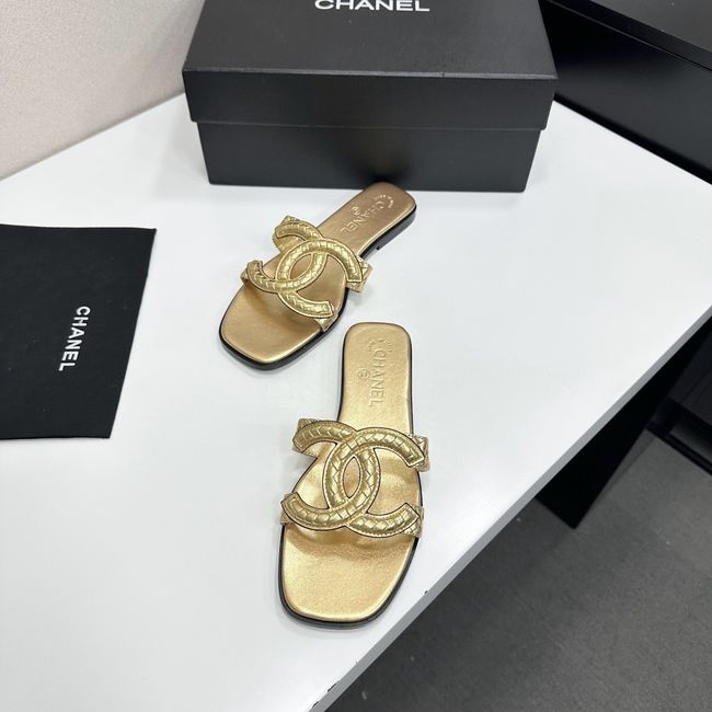 Chanel Slide 69010-6
