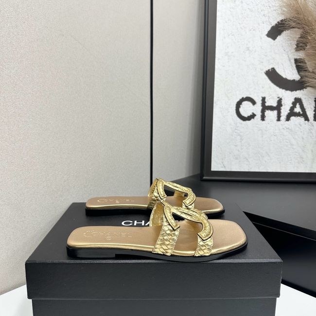 Chanel Slide 69010-6