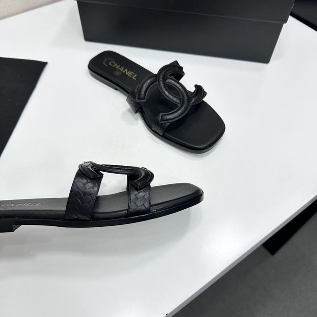 Chanel Slide 69010-7
