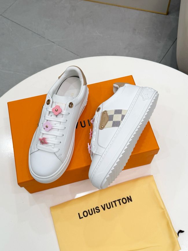 Louis Vuitton Trainer Sneaker 69008-1
