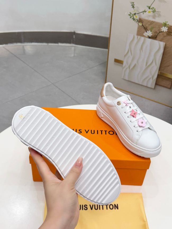 Louis Vuitton Trainer Sneaker 69008-1