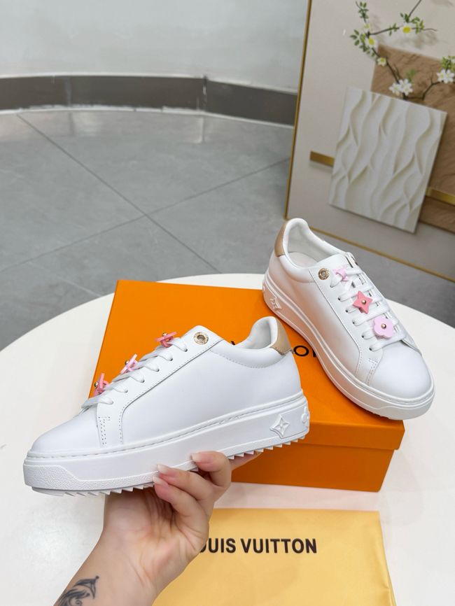 Louis Vuitton Trainer Sneaker 69008-1