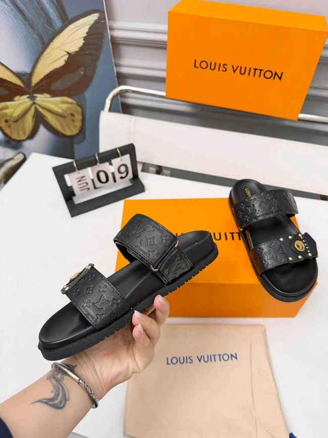 Louis Vuitton Sandals 69017-2