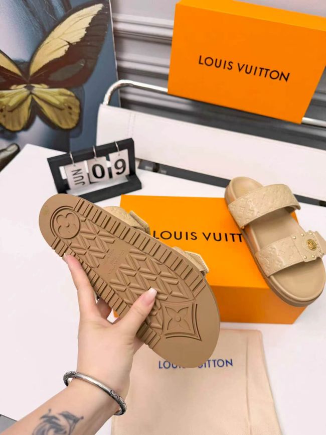 Louis Vuitton Sandals 69017-3