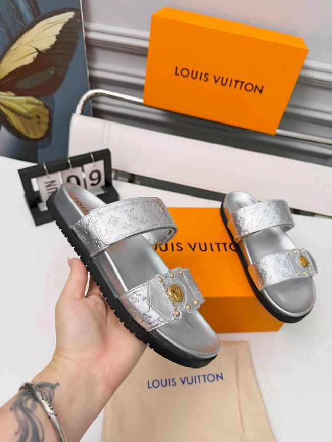 Louis Vuitton Sandals 69017-5