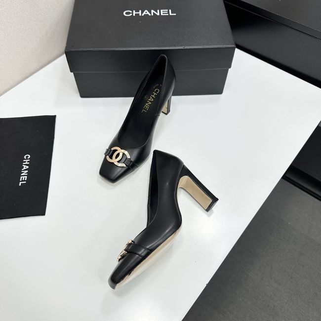Chanel High heels 69023-4