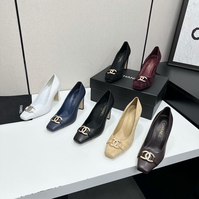 Chanel High heels 69023-4