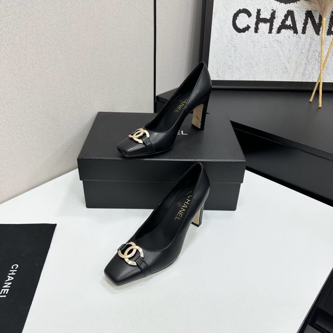 Chanel High heels 69023-4