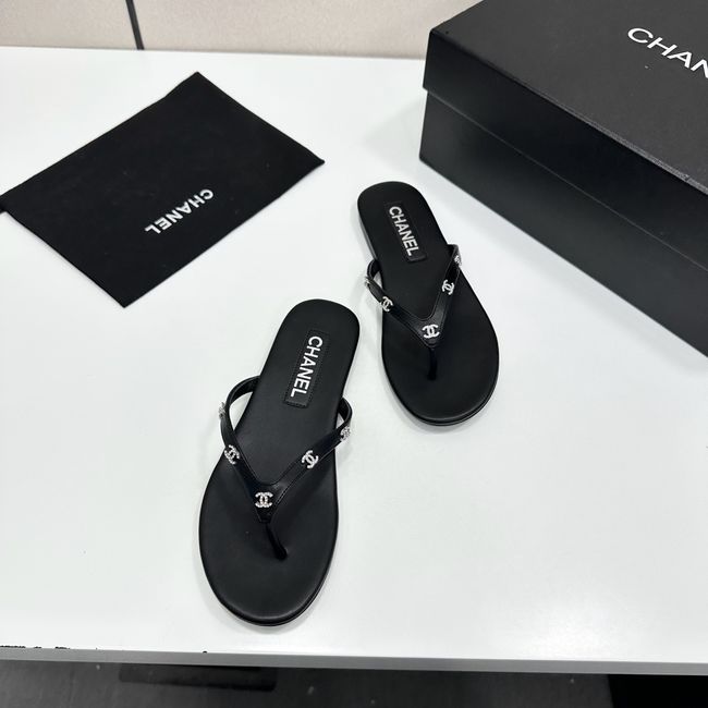 Chanel Thongs 69024-6