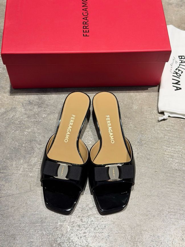 Ferragamo Heeled Slide 69022-1
