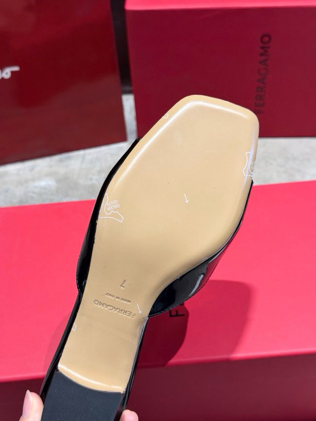 Ferragamo Heeled Slide 69022-1