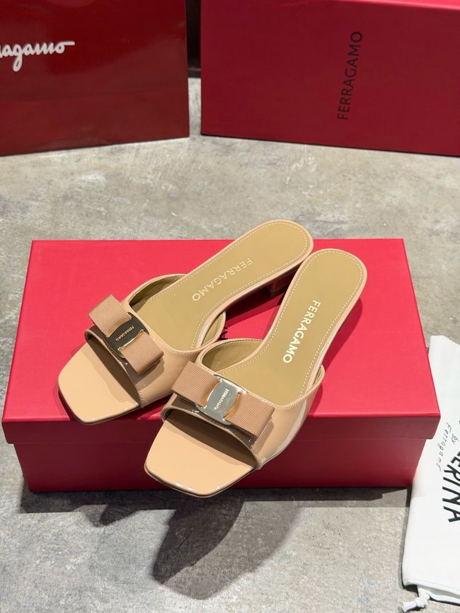 Ferragamo Heeled Slide 69022-2