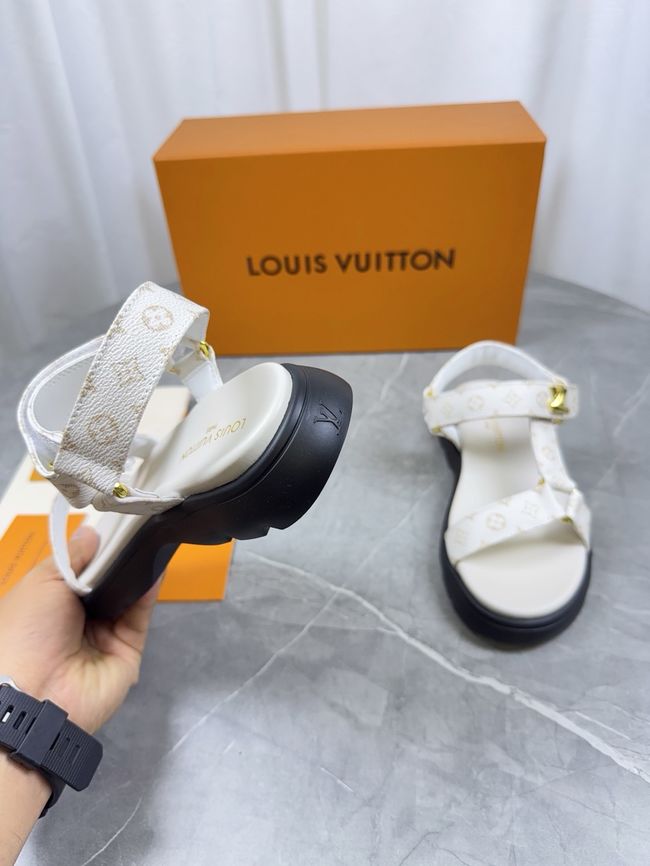 Louis Vuitton  Sandals 69020-1