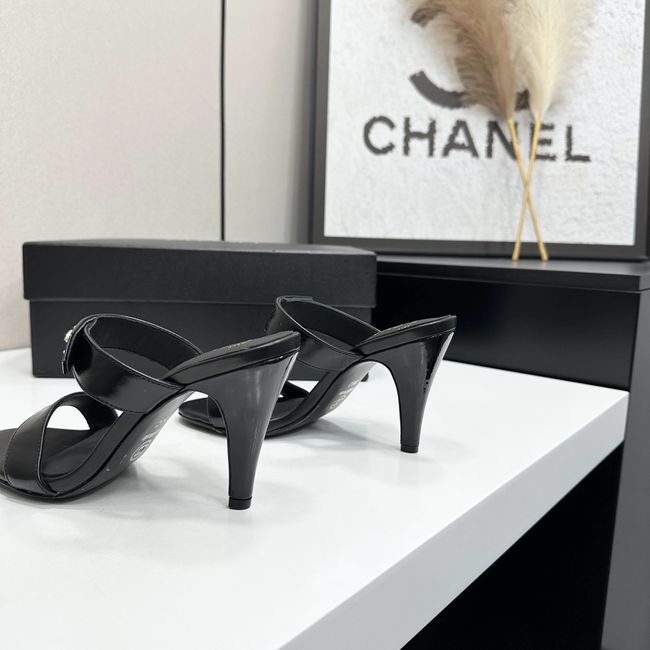 Chanel Womens slide sandal 69031-2