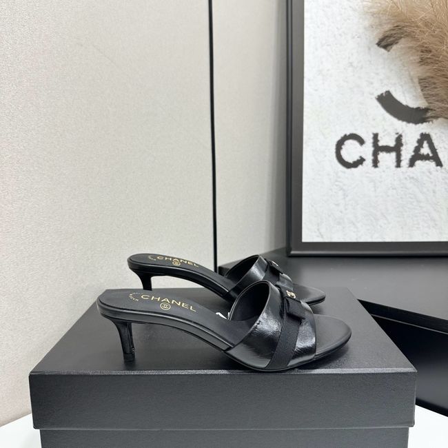 Chanel Womens slide sandal 69032-2