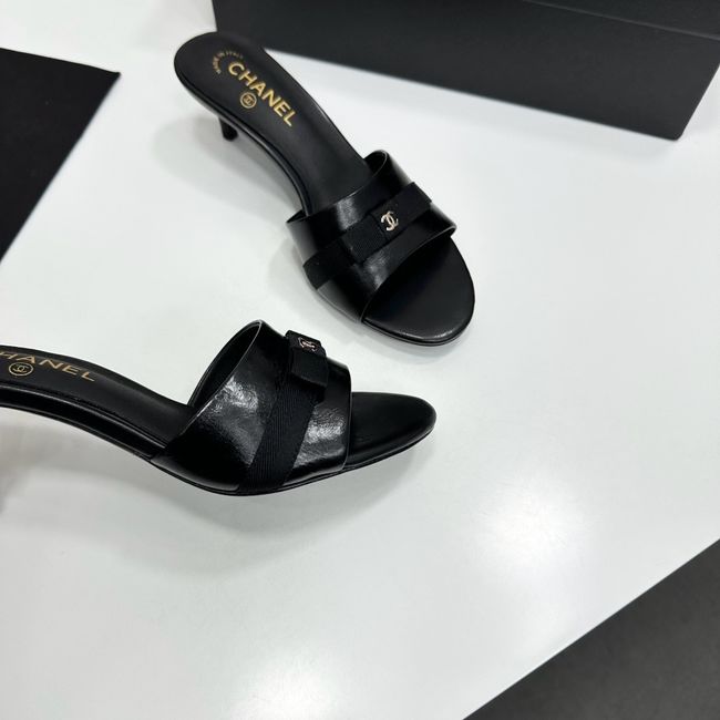 Chanel Womens slide sandal 69032-2