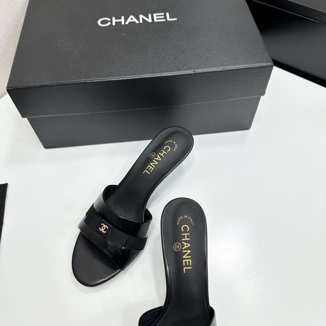Chanel Womens slide sandal 69032-2
