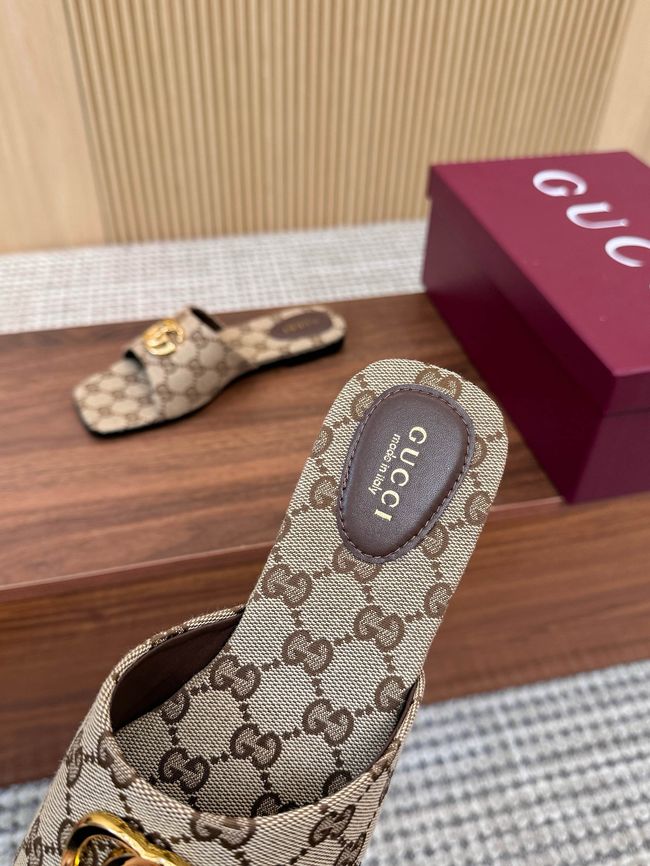 Gucci Womens slide sandal with Double G 69027-6