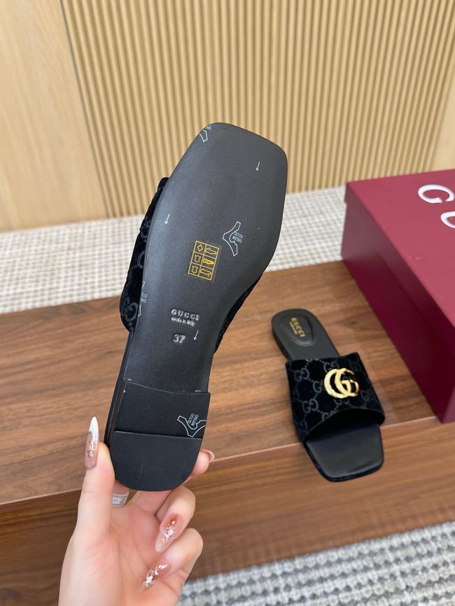 Gucci Womens slide sandal with Double G 69027-8