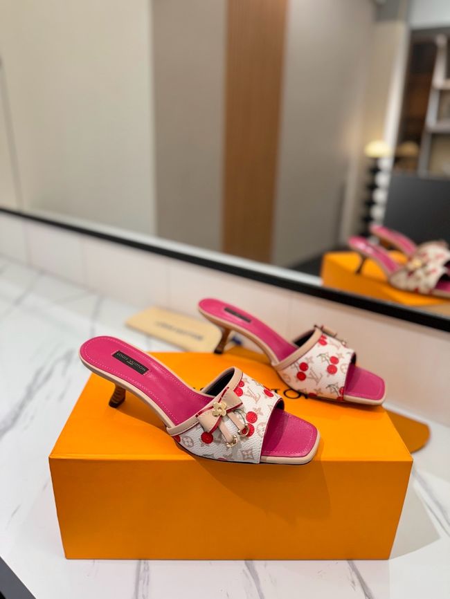 Louis Vuitton Womens slide sandal 69038-1