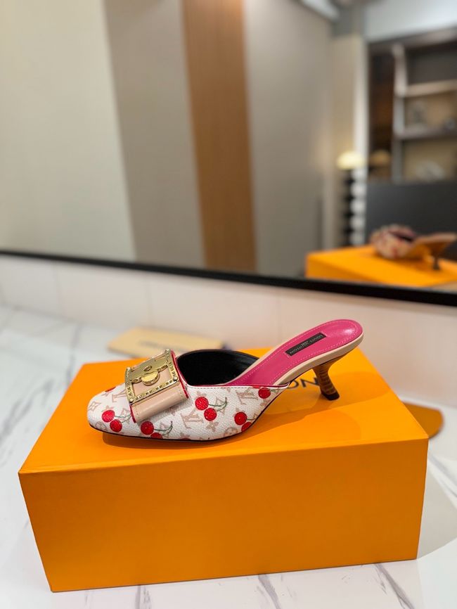 Louis Vuitton Womens slide sandal 69038-5