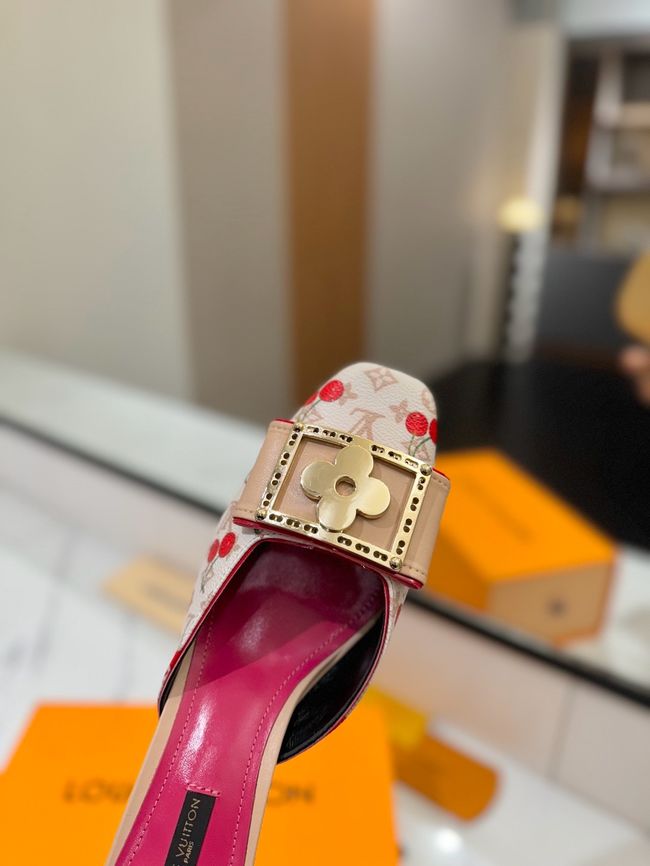 Louis Vuitton Womens slide sandal 69038-5