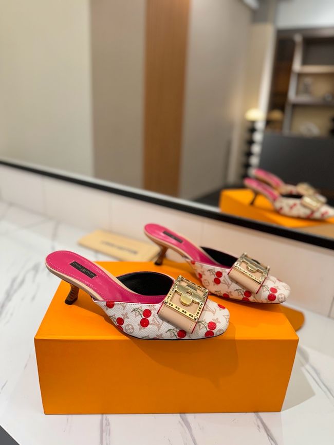 Louis Vuitton Womens slide sandal 69038-5