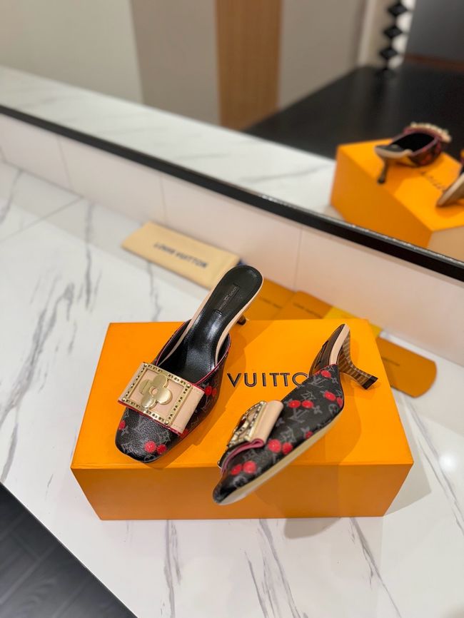 Louis Vuitton Womens slide sandal 69038-6