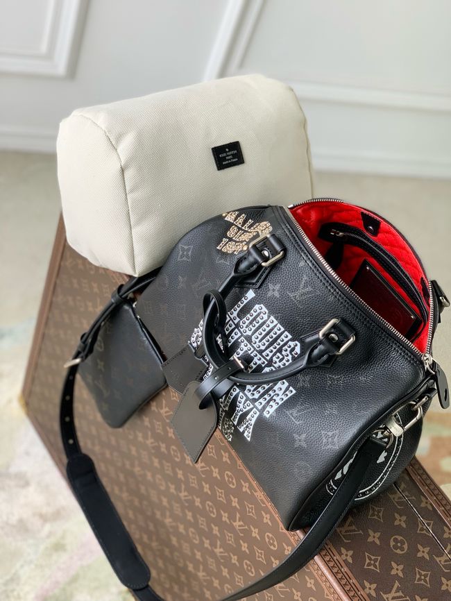 Louis Vuitton RUNWAY Speedy P9 Bandouliere M26180 black Louis Vuitton RUNWAY Speedy P9 Bandouliere M26180 black