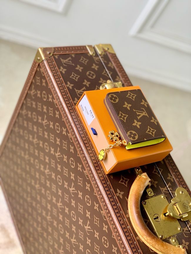 Louis Vuitton Lisa Wallet M27768 Lemon