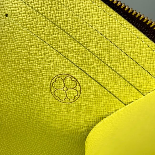 Louis Vuitton Lisa Wallet M27768 Lemon
