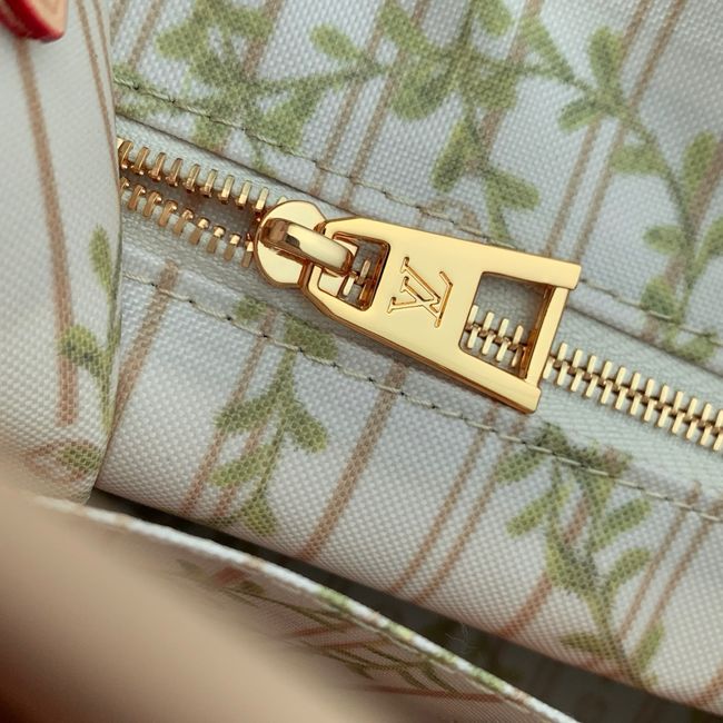 Louis Vuitton NEW OnTheGo PM M29477