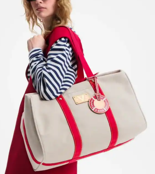 Louis Vuitton Voyageur M28509 Lighthouse Red Louis Vuitton Voyageur M28509 Lighthouse Red