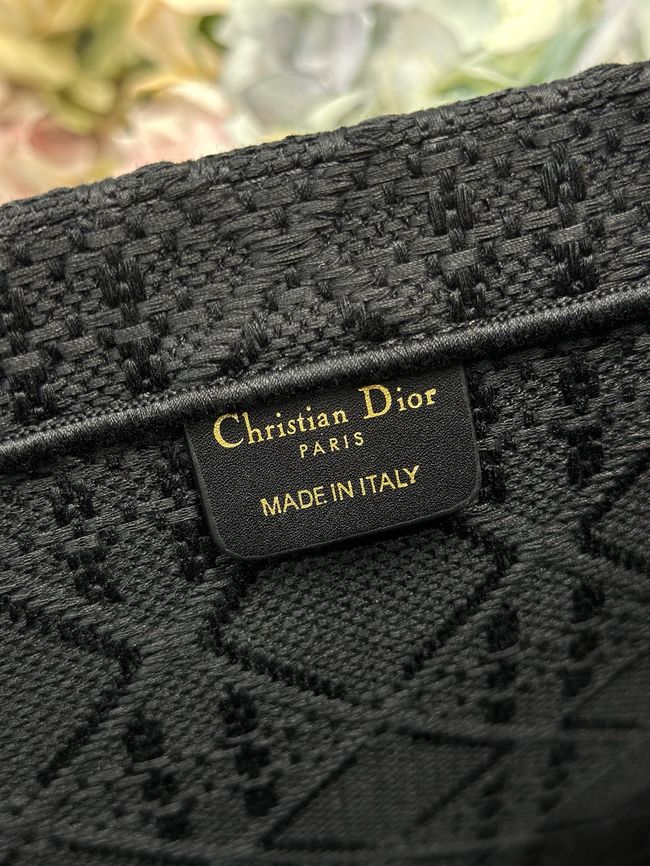 Large Dior Book Tote Book Cover Embroidery TSH295-1 Large Dior Book Tote Book Cover Embroidery TSH295-1